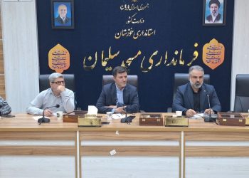 دیدار و گفت‌وگوی جاوید شیخ فرماندار مسجدسلیمان با جمعی از مطالبه‌گران و فعالان اجتماعی